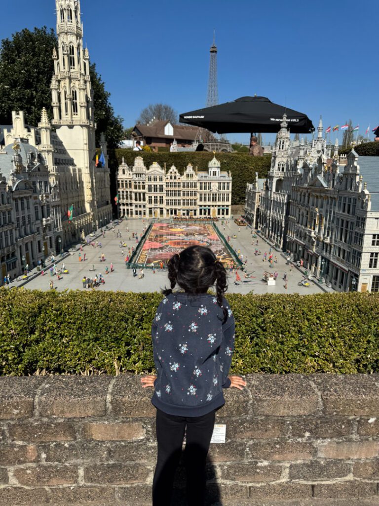 A girl in Brussel mini-Europe